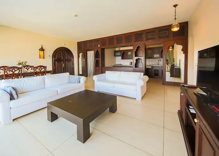 אתר נופש Salmakis & 5*