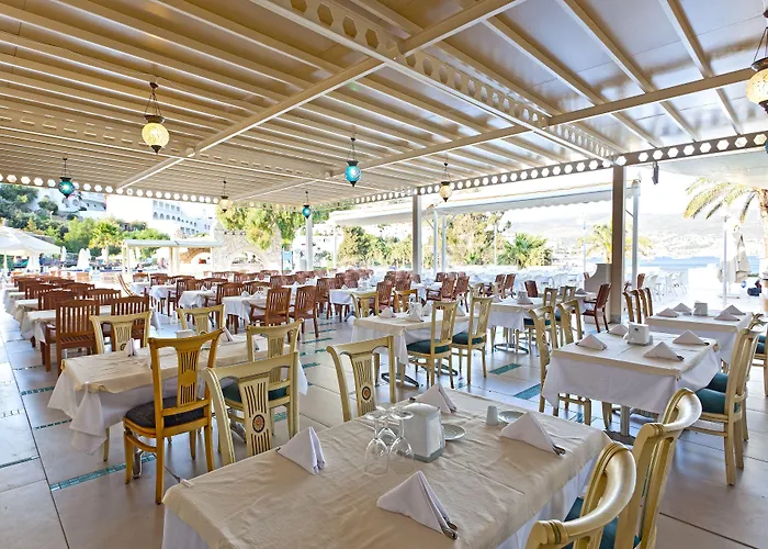 אתר נופש Salmakis & 5*