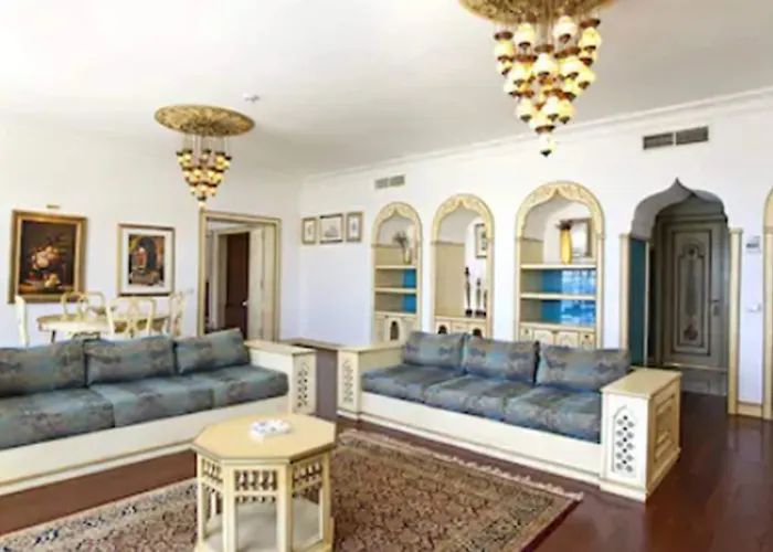 Salmakis & אתר נופש 5*