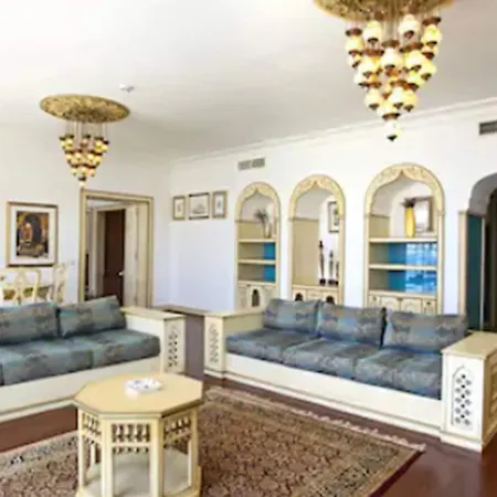 Salmakis & 5*