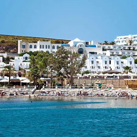 리조트 살마키스 앤드 스파 Bodrum