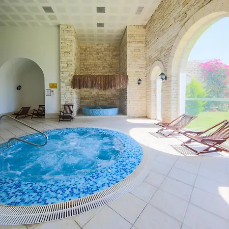 Salmakis & Resort
