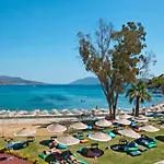 Salmakis & Resort 5*