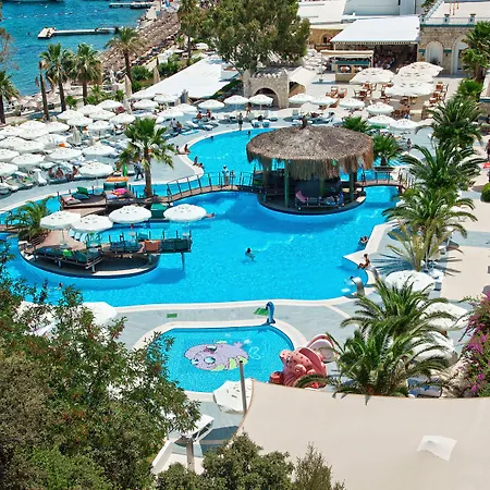 Salmakis & Complex 5*
